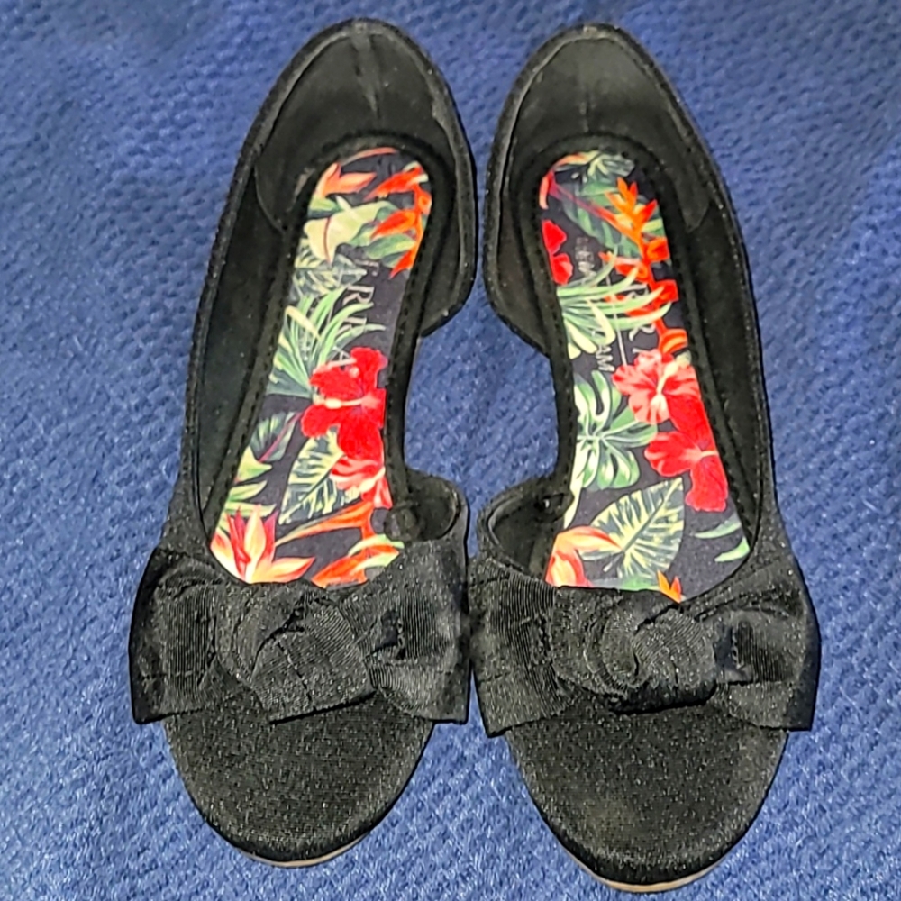 Black Flats